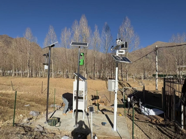 森林蟲害監(jiān)測設備圖片4