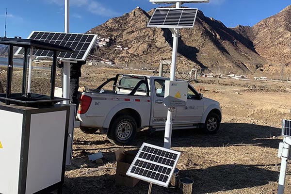 重大病蟲害監(jiān)測(cè)預(yù)警設(shè)備圖片4